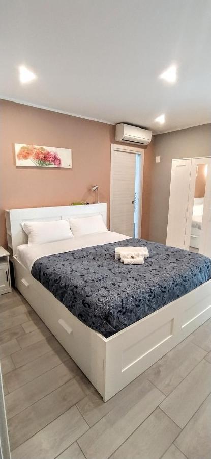 Pretty Tiburtina Room Rzym Zewnętrze zdjęcie